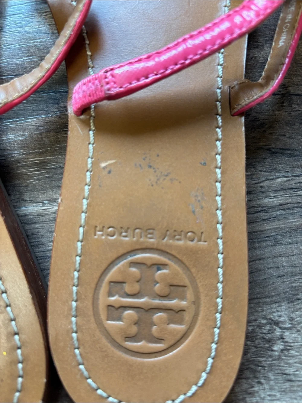 Tory Burch pink patent leather thong sandals